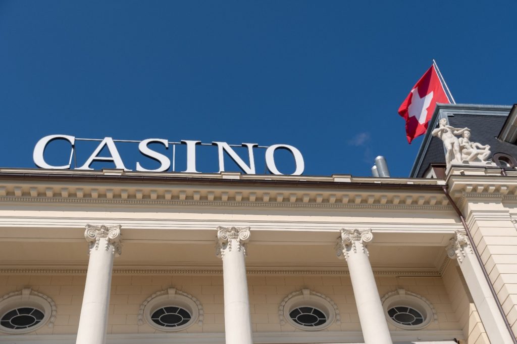 Online- vs. Offline-Casinos in der Schweiz Online- vs. Offline-Casinos in der Schweiz
